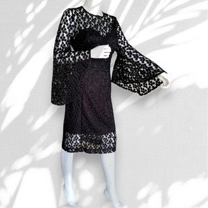 ALEXIA ADMOR LACE COCKTAIL DRESS